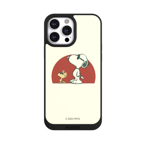 Apple iPhone 13 Pro Max NIVOpure Snoopy Woodstock weit draußen